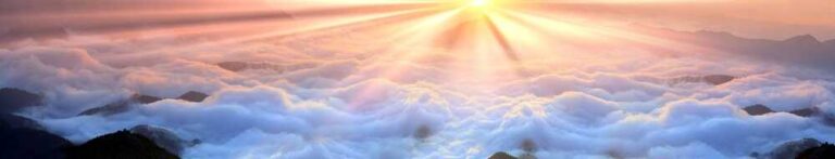 יד' אייר והכלי העוצמתי לריפוי הקשור במיוחד ליום הזה - בתמונה שמיים והשמש זורחת מעל העננים